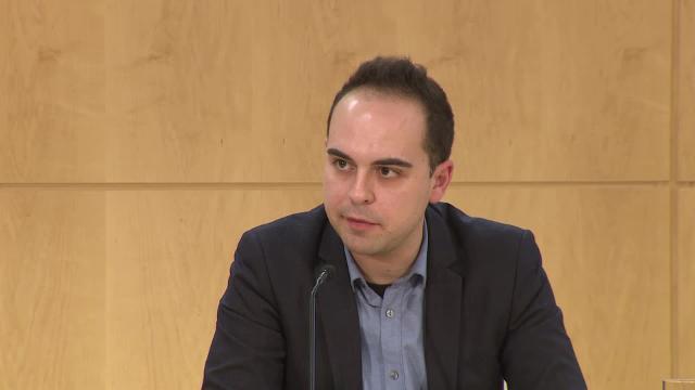 El nuevo estadio Santiago Bernabéu, desde la plaza de los Sagrados Corazone