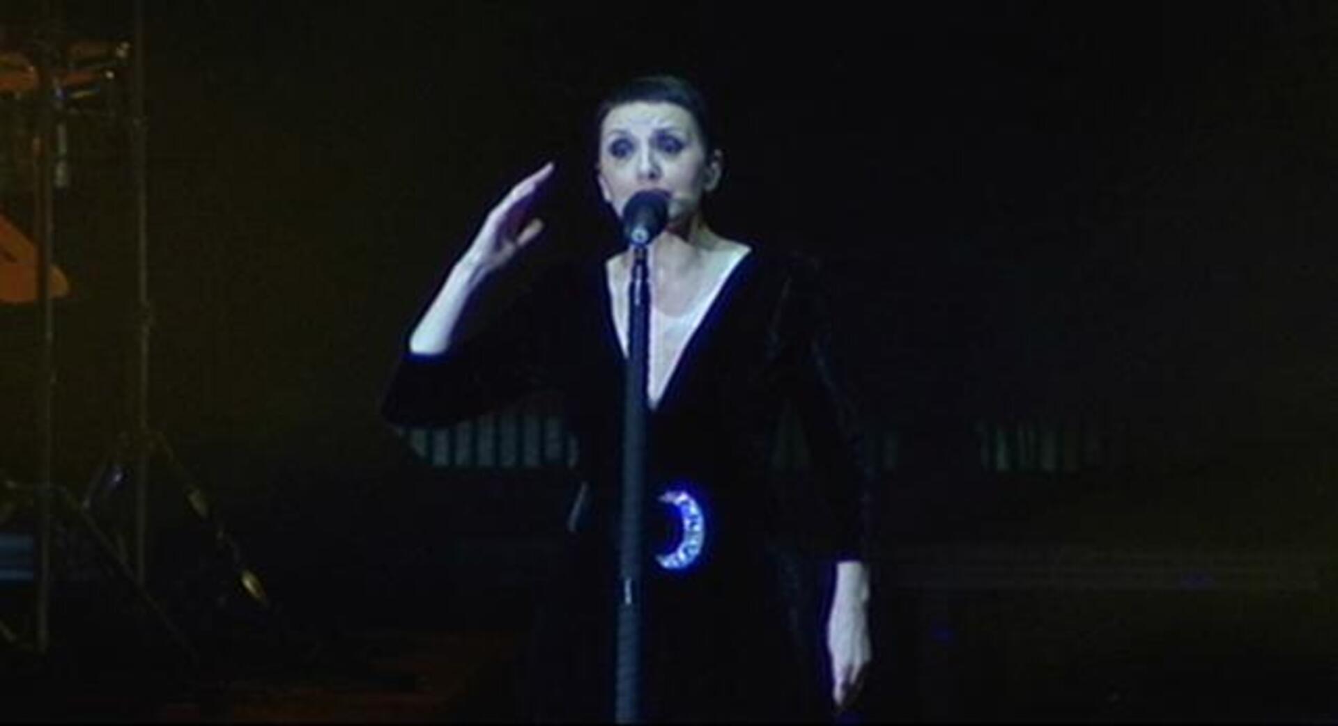 Luz Casal llena el Madrid Arena