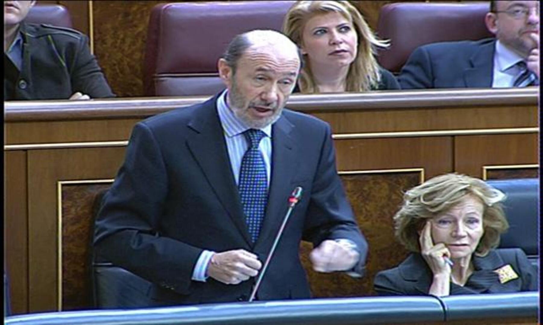 El PP dirige sus críticas a un PSOE «sin cabeza»