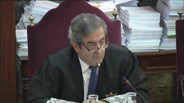 Salvadó, a su secretaria antes de ser arrestado: &quot;Coge la pila de papeles que hay encima de la mesa de reuniones y tíralas al patio&quot;