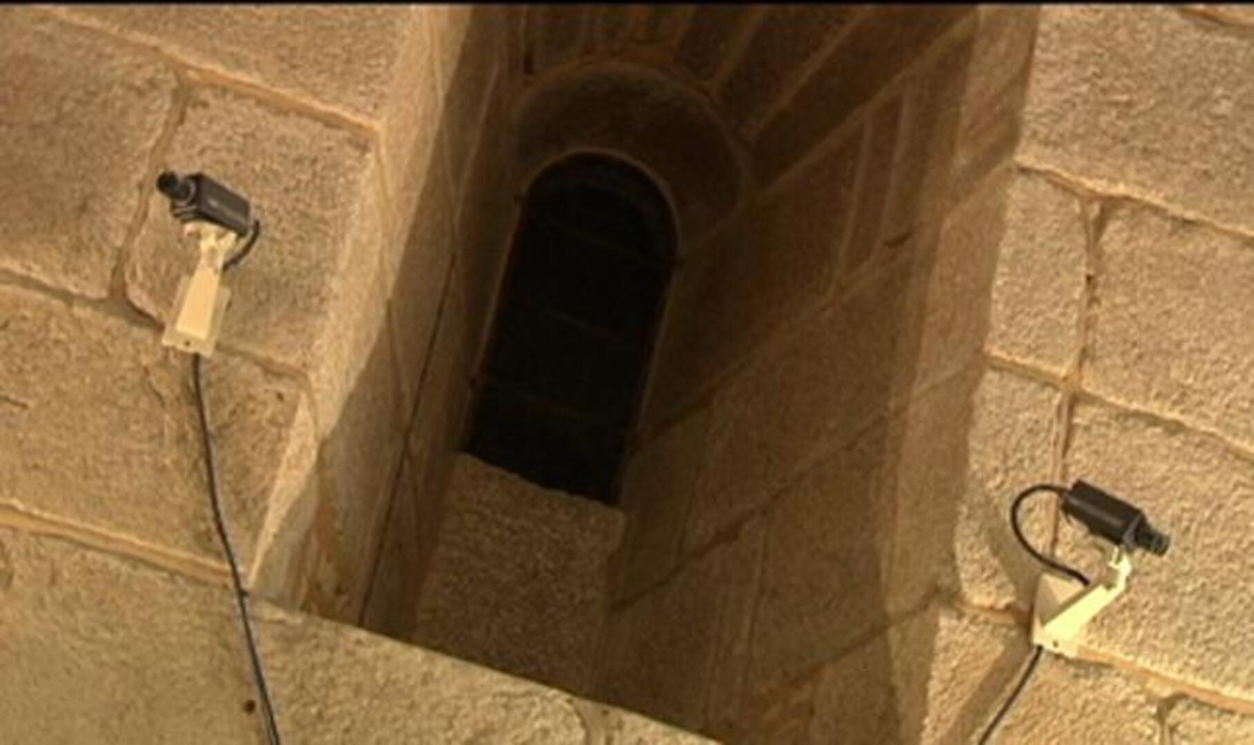 Tras el robo del Códice Calixtino 40 cámaras y 8 personas vigilarán la Catedral de Santiago