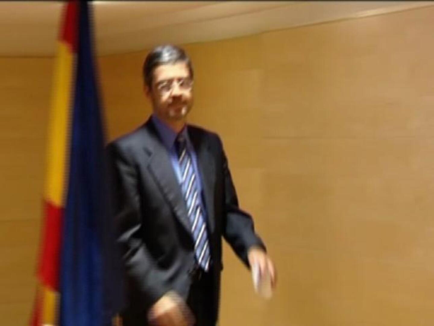 La asfixia de familias e instituciones asoma España a una nueva recesión