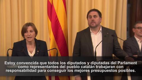 Junqueras entrega a Forcadell el proyecto de ley de Presupuestos