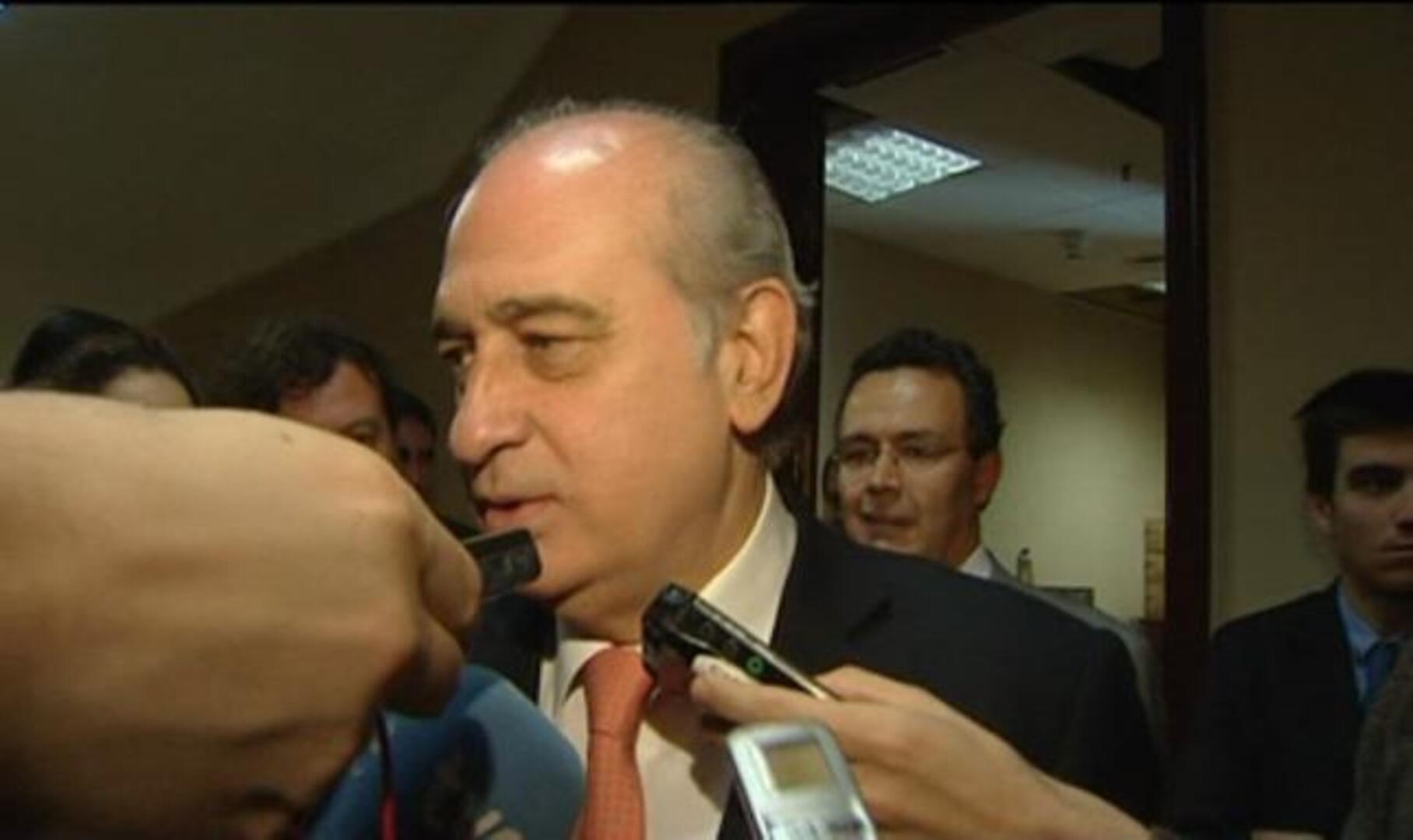 Interior avisa al 15-M: «No habrá más acampadas, porque son ilegales»