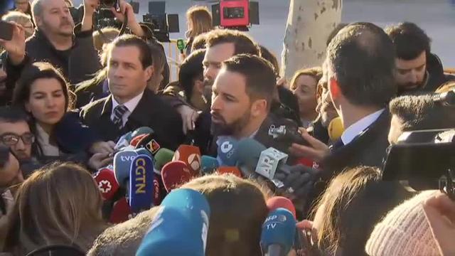 Abascal: &quot;Que Torra no esté sentado en el banquillo, es una demostración de que el golpe sigue vivo&quot;
