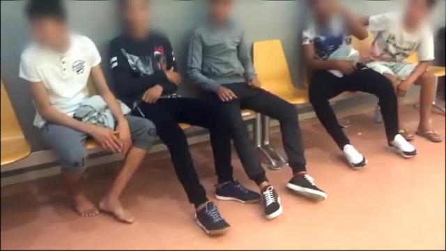 Se calcula que en España hay entre 12.000 y 15.000 menores inmigrantes solos