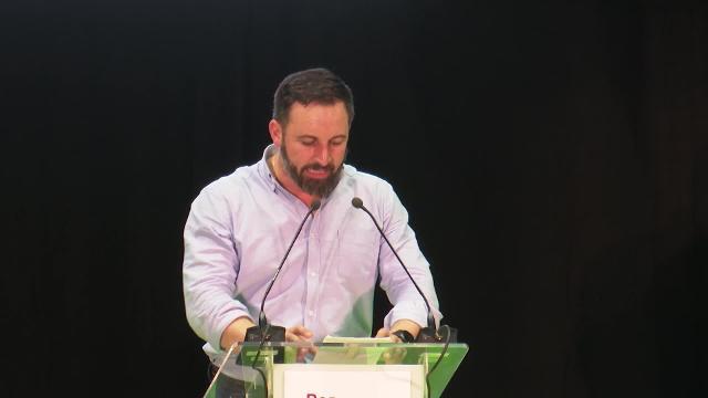 Abascal tiende mano al voto socialista &quot;traicionado por los progres&quot;