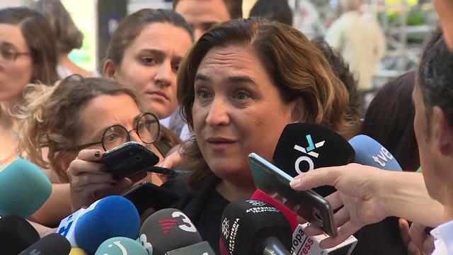 Colau lamenta la situación de los políticos presos