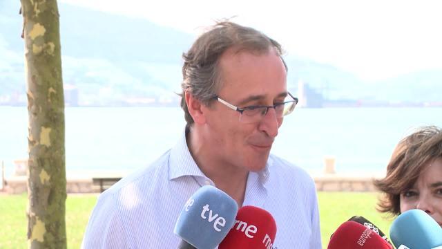 Alonso: &quot;Santamaría es la persona que necesita el PP&quot;