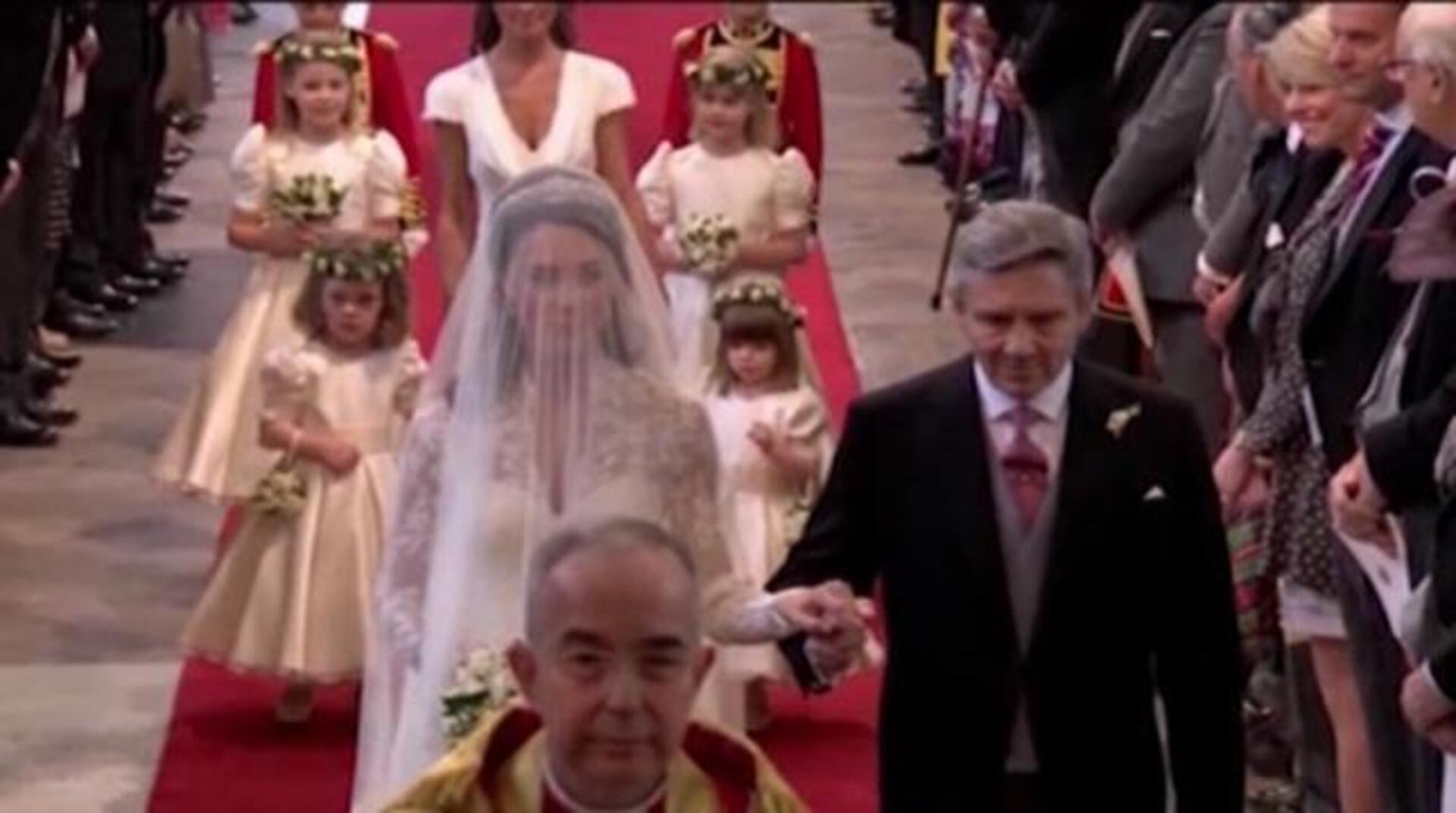 Lady Gaga le pide consejos sobre protocolo a Pippa Middleton