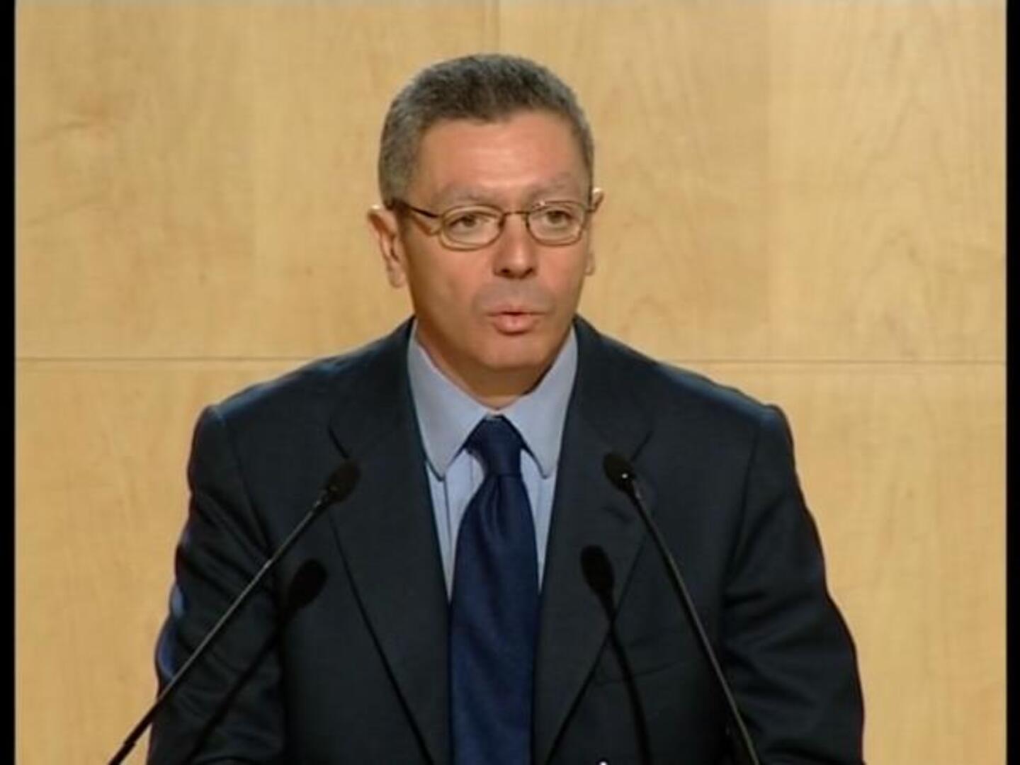 Gallardón dice que el permiso para endeudarse a Cataluña discrimina a Madrid