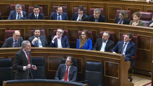 El Gobierno reconoce que con el 155 no puede cambiar el modelo educativo catalán