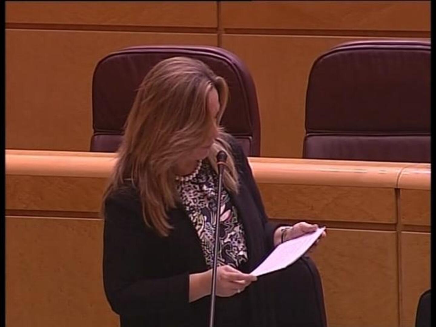 El gabinete de crisis de Zapatero acuerda enviar un avión a Libia para repatriar a los españoles