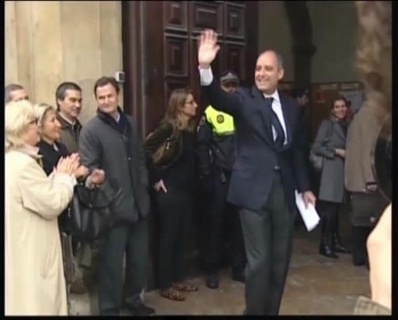 El letrado del PSPV retrasa la elección del jurado con preguntas «morales»