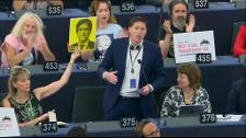 Un eurodiputado del Sinn Fein denuncia la ausencia de Puigdemont, Comín y Junqueras en el Parlamento Europeo
