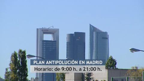 La M-30, con las restricción de velocidad por alta contaminación