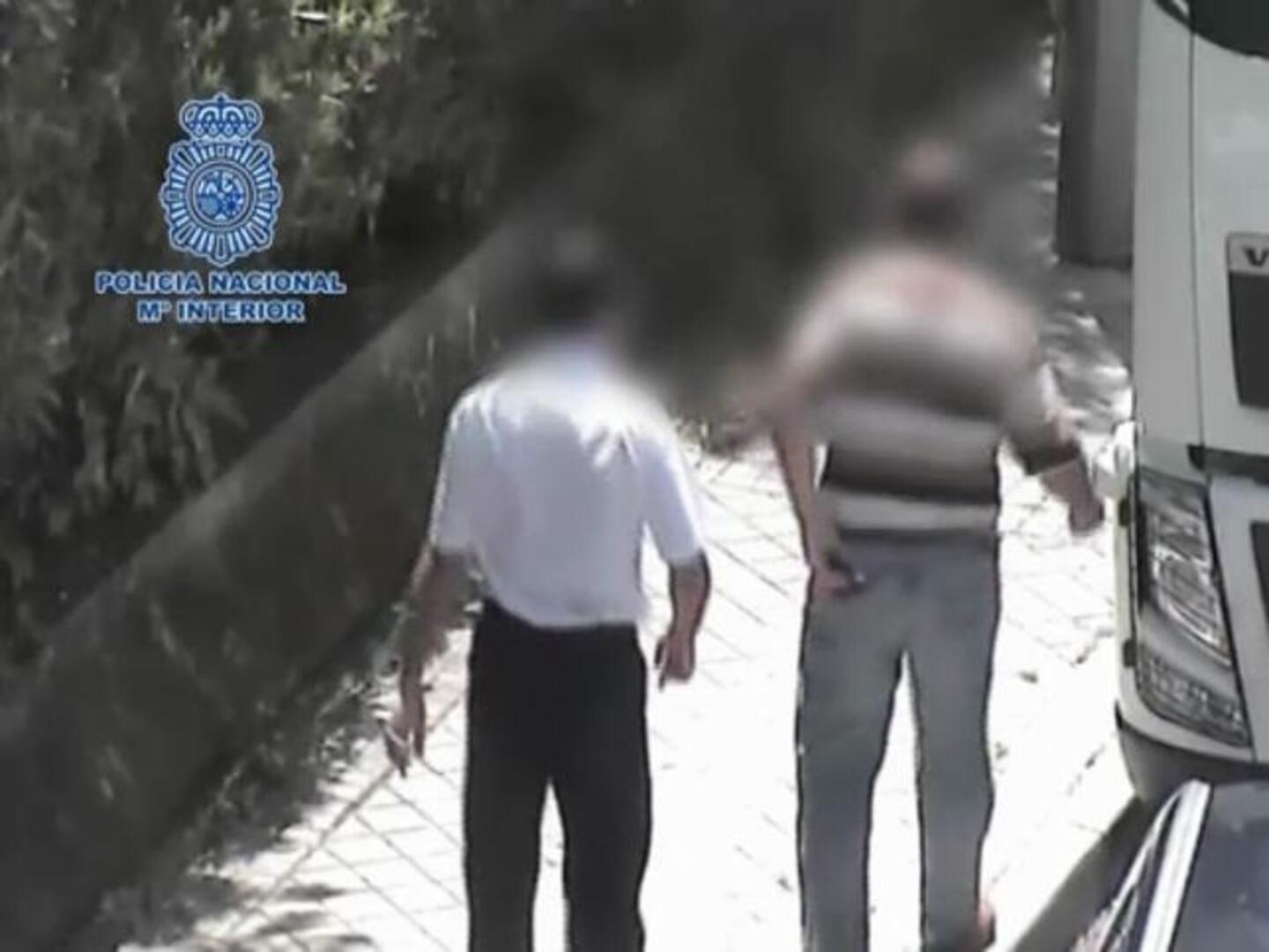 Desarticulada una banda de policías falsos robaban a turistas extranjeros