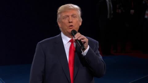 Trump sale vivo del debate