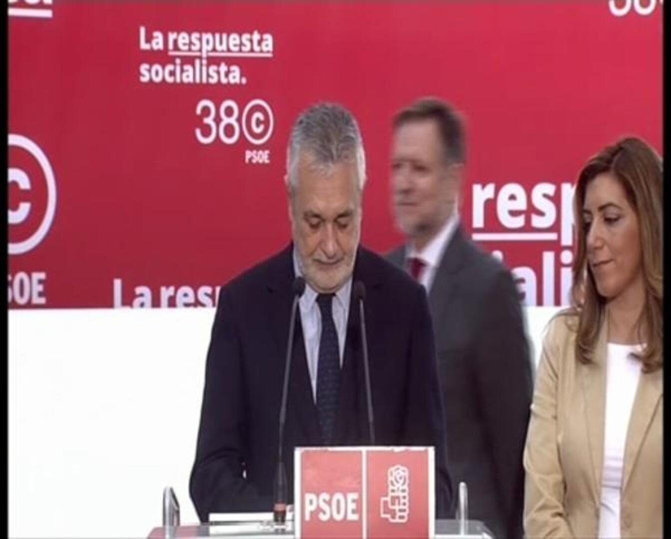 Griñán oculta su apoyo a Chacón para no ser impugnado como presidente del congreso