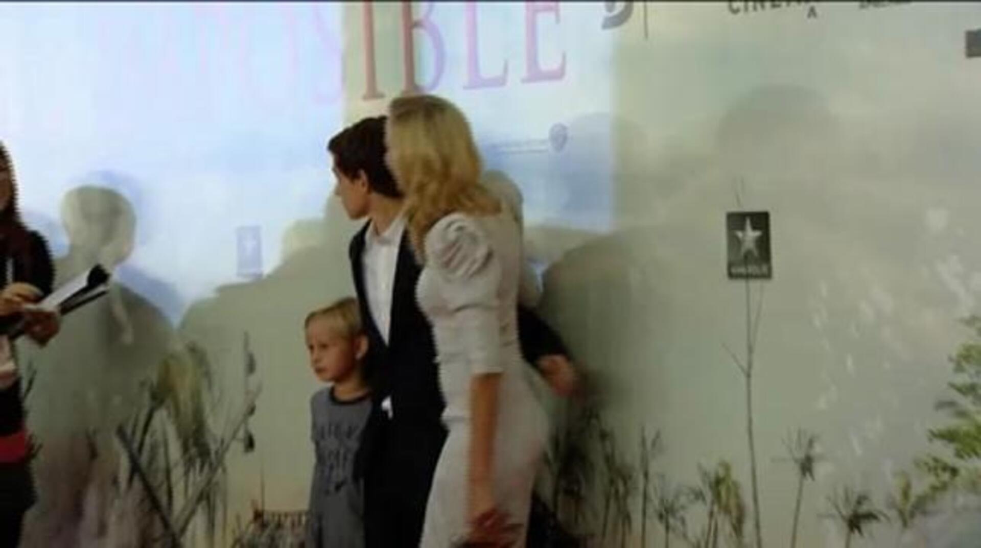 Naomi Watts no puede vivir sin sus pelucas