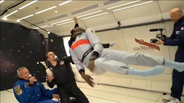 Usain Bolt corre en gravedad cero