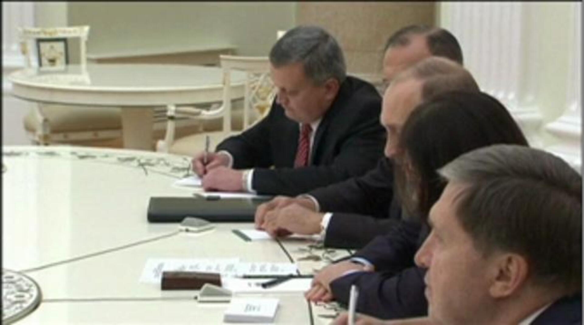 Kerry y Lavrov se saludan este martes en Moscú