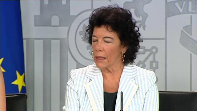 Celaá: &quot;Los 6.000 trabajadores de la bahía de Cádiz pueden estar seguros de que este Gobierno está con ellos&quot;