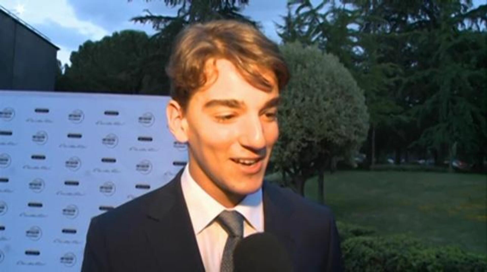 La feliz pareja posa para la revista