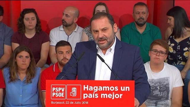 Ábalos atribuye la pobreza a la gestión &quot;desigual&quot; del PP