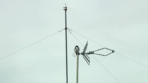 Localizan el móvil de Diana a 30 metros del muelle de Taragoña