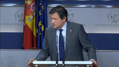 Don Felipe recibe al presidente de la gestora del PSOE