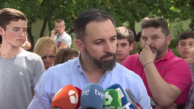 Abascal valora la &quot;lealtad&quot; de los concejales de Vox en Burgos