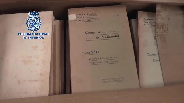 Recuperan cientos de archivos del fondo documental de Juan de la Cierva