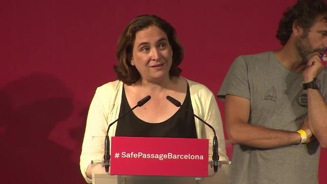 Barcelona recibe a 60 migrantes a bordo del Open Arms