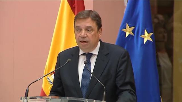 Luis Planas recibe la cartera de Agricultura