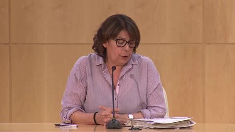 Operario de limpieza en el barrio de San Fermín