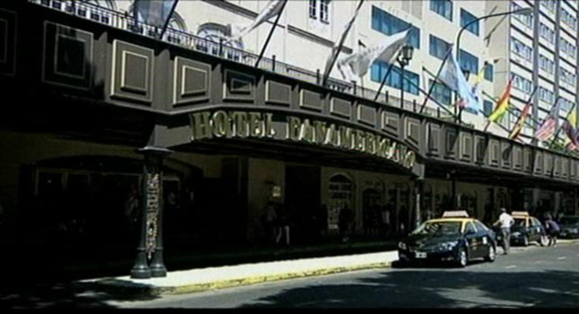 Una mujer sobrevive tras caer desde la planta 23 de un hotel en Buenos Aires