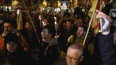 Vídeo: Concentración para protestar por la detención del concejal de la CUP