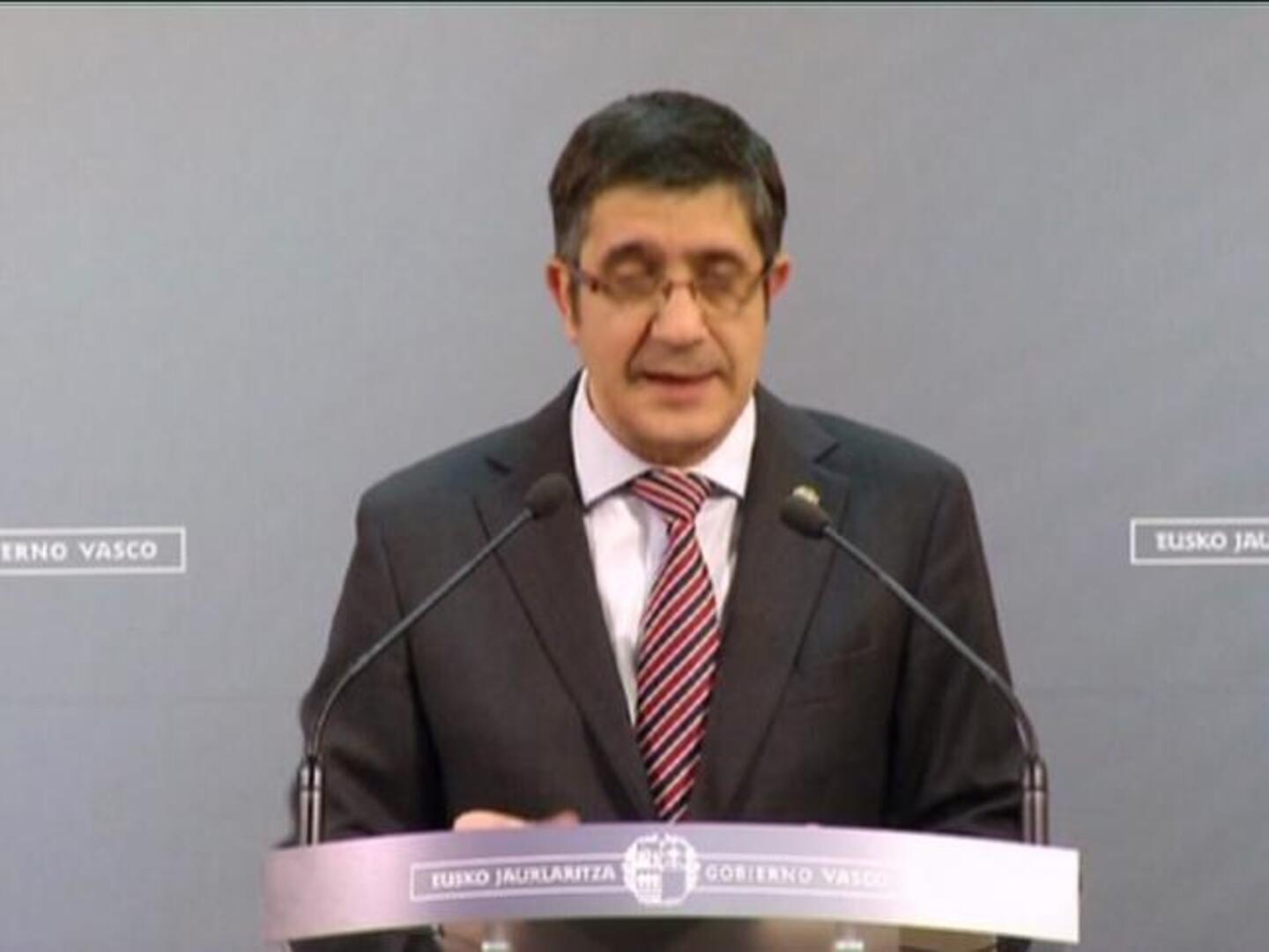 Patxi López se reunirá con Sortu si los tribunales lo declaran un partido legal