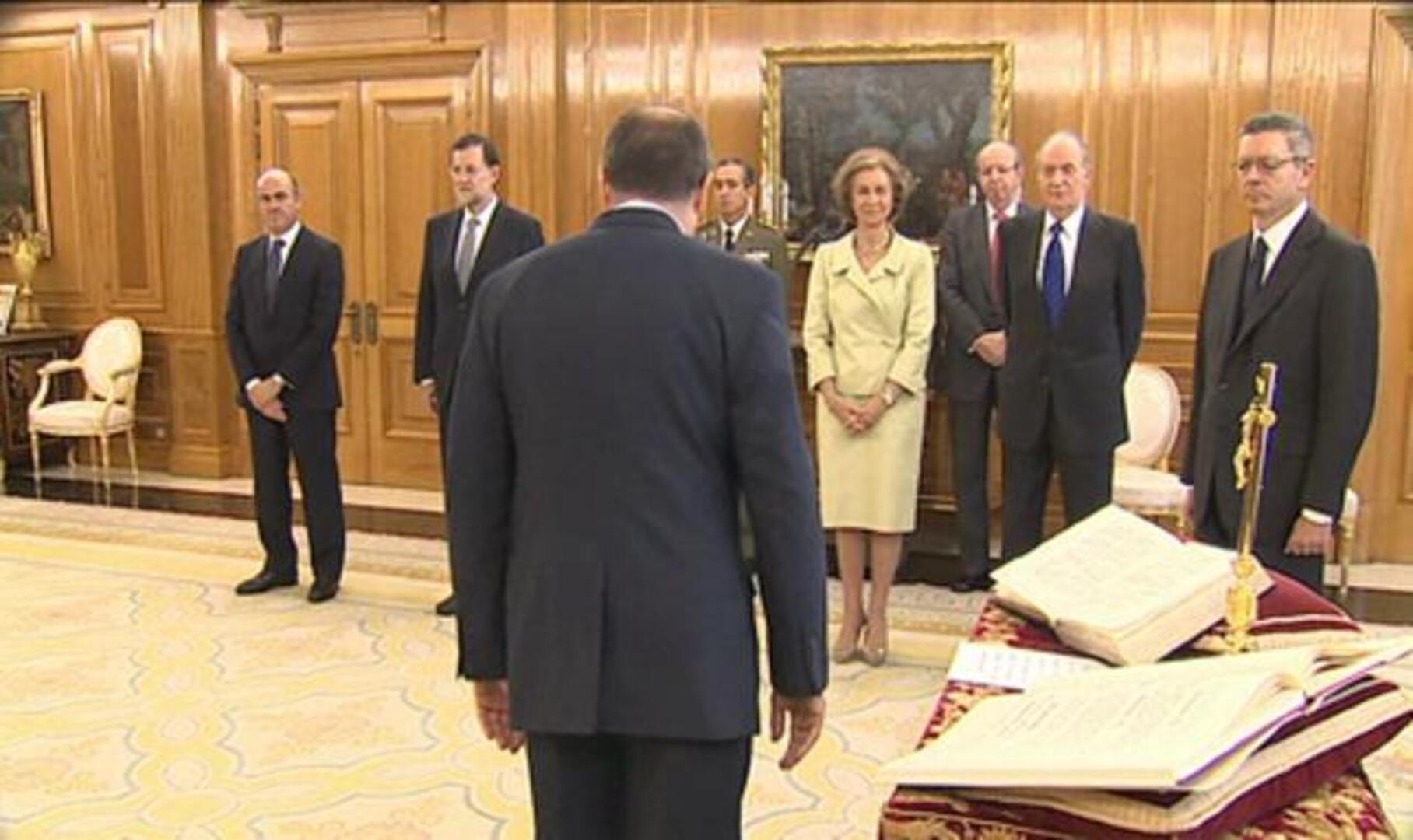 Linde promete ante el Rey su cargo como gobernador del Banco de España