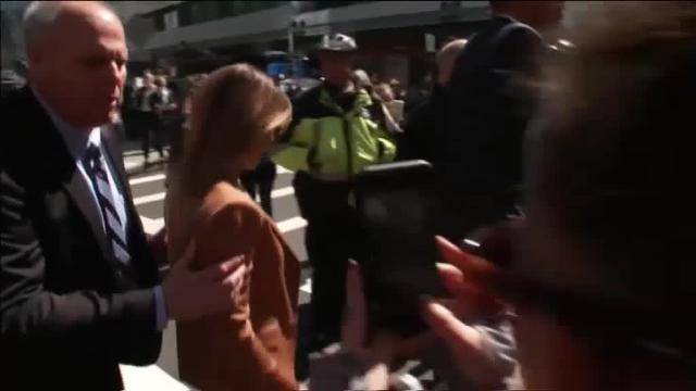 Las actrices Felicity Huffman y Lori Loughlin, ante el juez acusadas de comprar el acceso de sus hijos