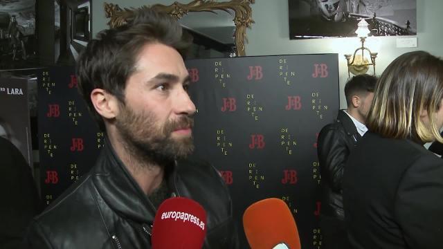 A Juan Vidal le gustó ver a Rosalía con un diseño suyo en los Goya