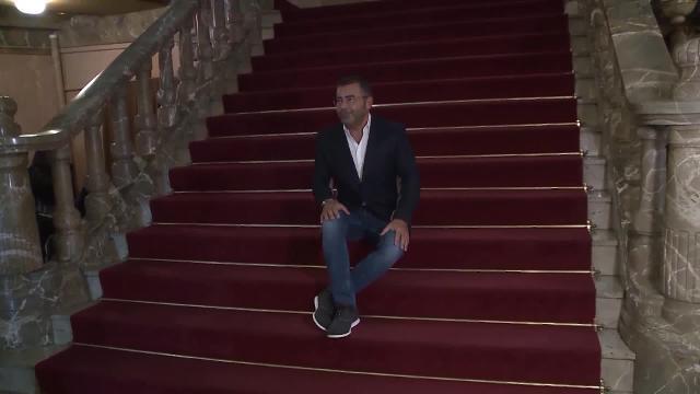 Jorge Javier cumple 48 años, centrado en el trabajo