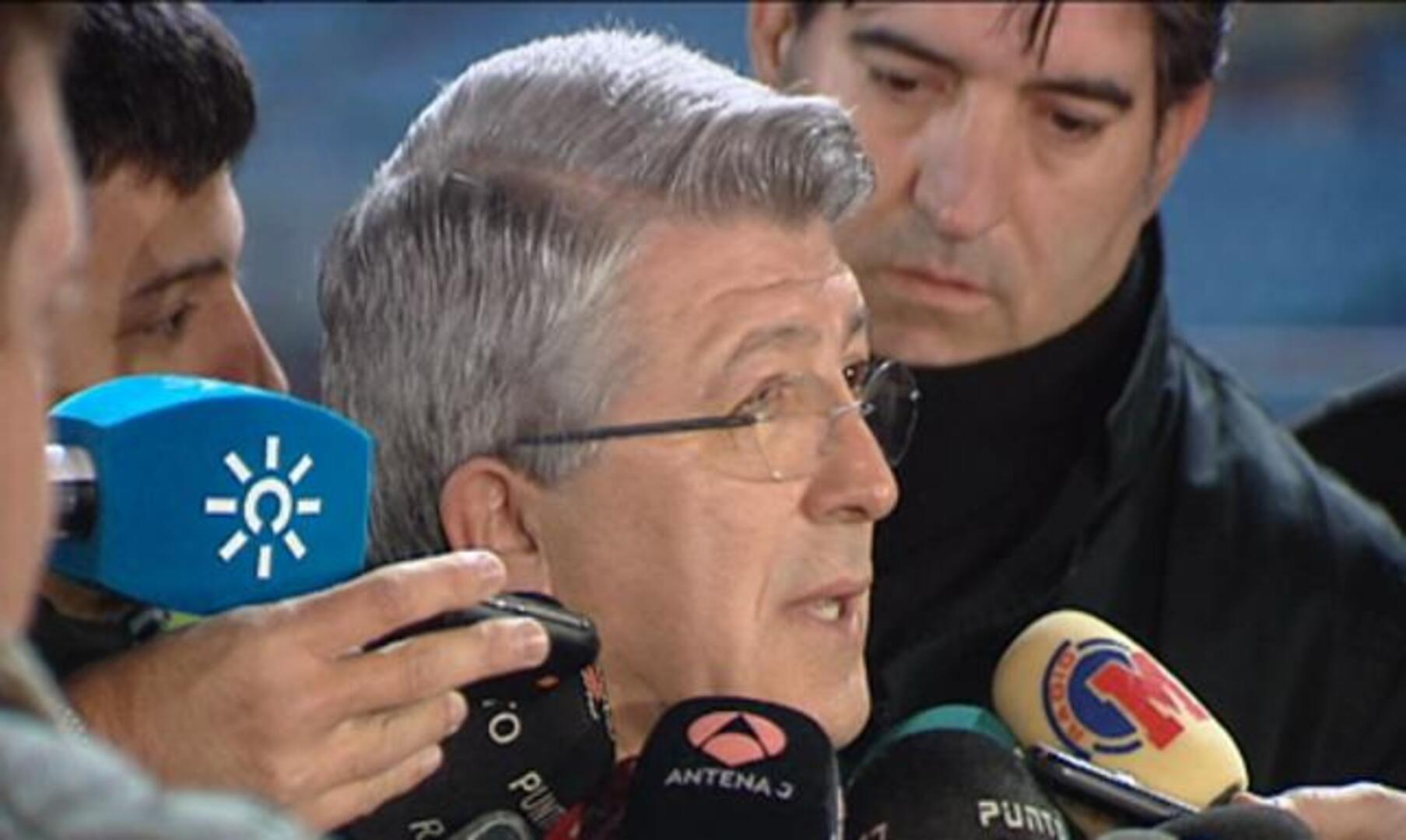 El Atlético de Madrid destituye a Gregorio Manzano