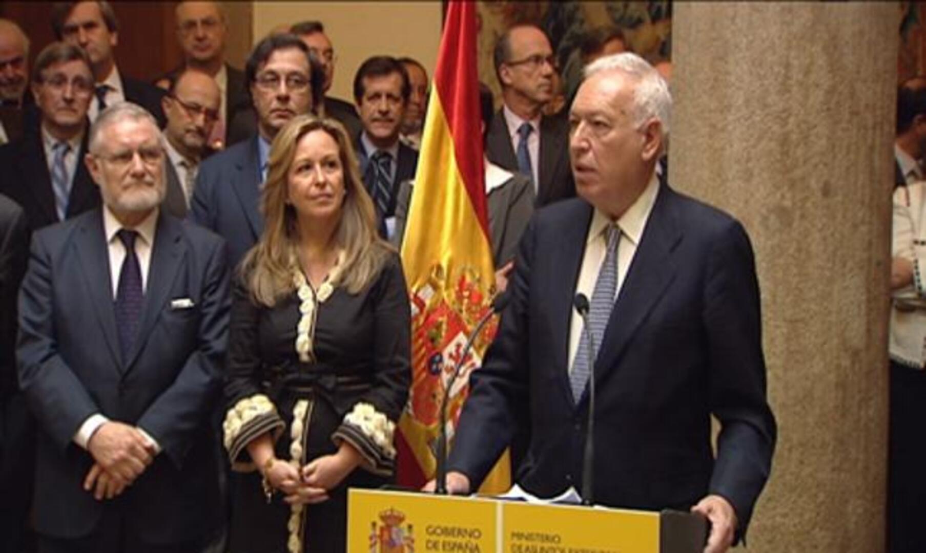 Los ministros «juran» su cargo ante el Rey