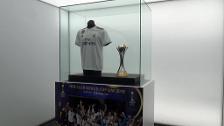 El trofeo del Mundial de Clubes ya está expuesto en el Bernabéu