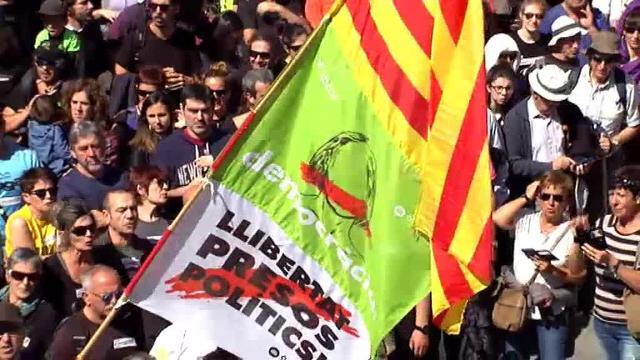 Multitudinaria concentración en Alsasua contra la sentencia de la Audiencia Nacional