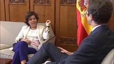 Casado y Santamaría se reúnen en el Congreso