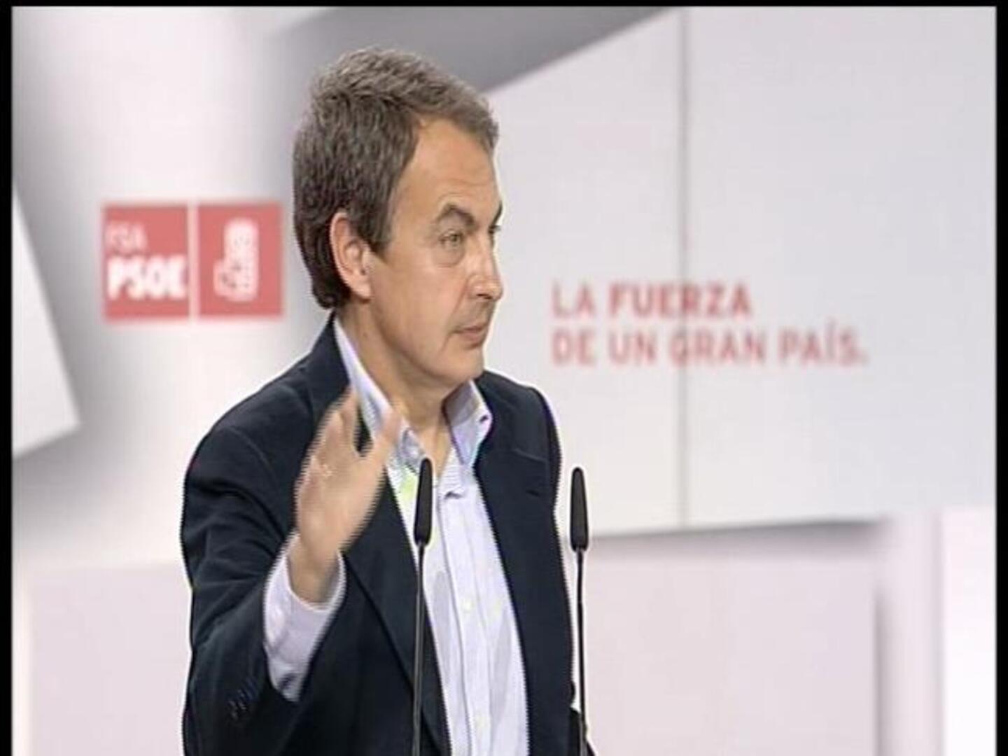 Zapatero: «¿Por qué la derecha se porta así con Asturias?»