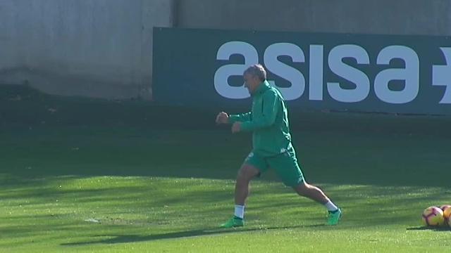 Setién: &quot;Hacer un once titular es como jugar al ajedrez&quot;